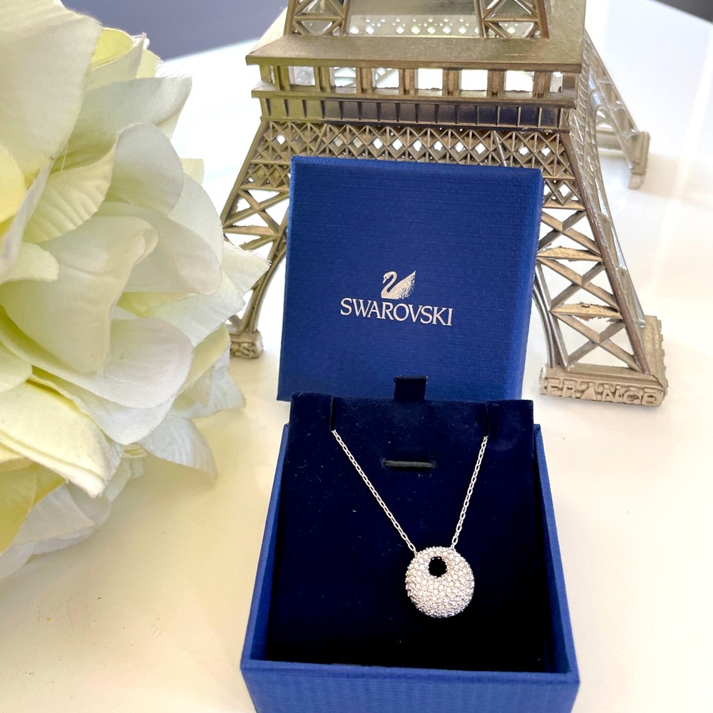 Swarovski Oval Clear Crystal Necklace *original $89*